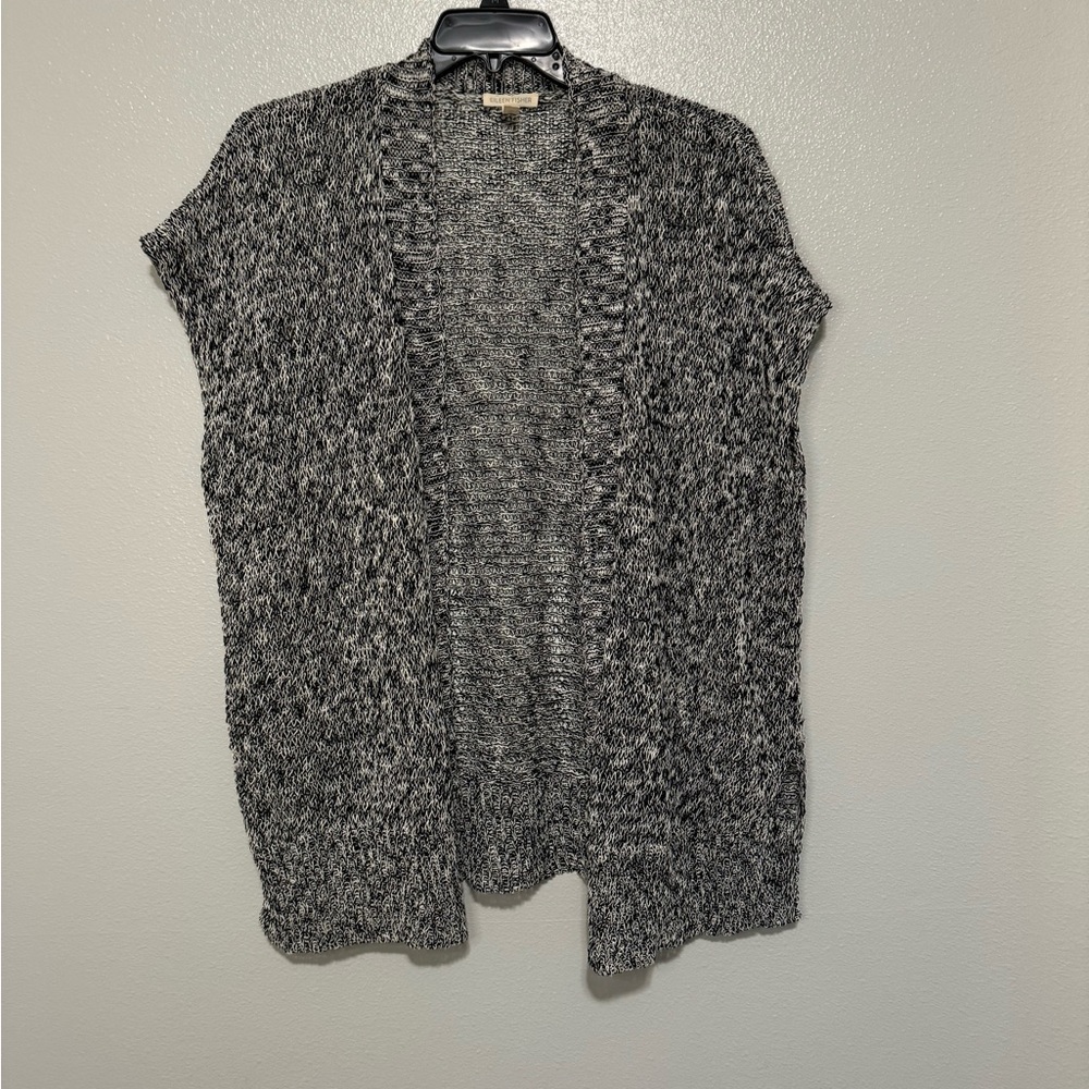 Women's Black and White Knit Sweater